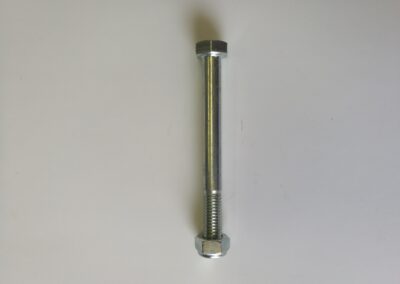 M8x80-as tengely (7-es és 200×50-es kerekekhez)